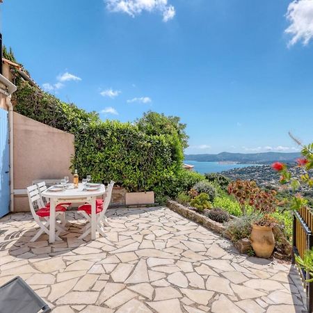 Exceptional View In Saint-Clair For 4 People Apartment Le Lavandou Bagian luar foto